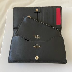 New VALENTINO ROCKSTUD VITELLO FLAP WALLET BLACK
